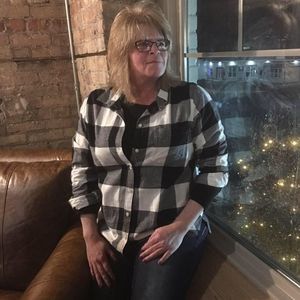 Meet your Posher, Lori